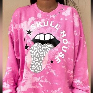Skull house designs sweatshirt